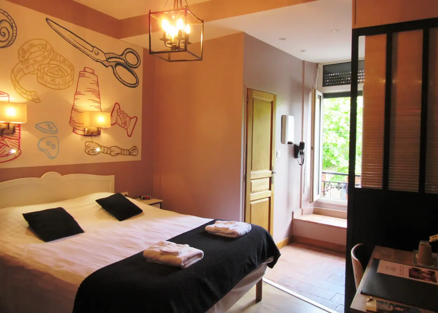 Chambre Double Confort Hôtel des Causses Millau Aveyron