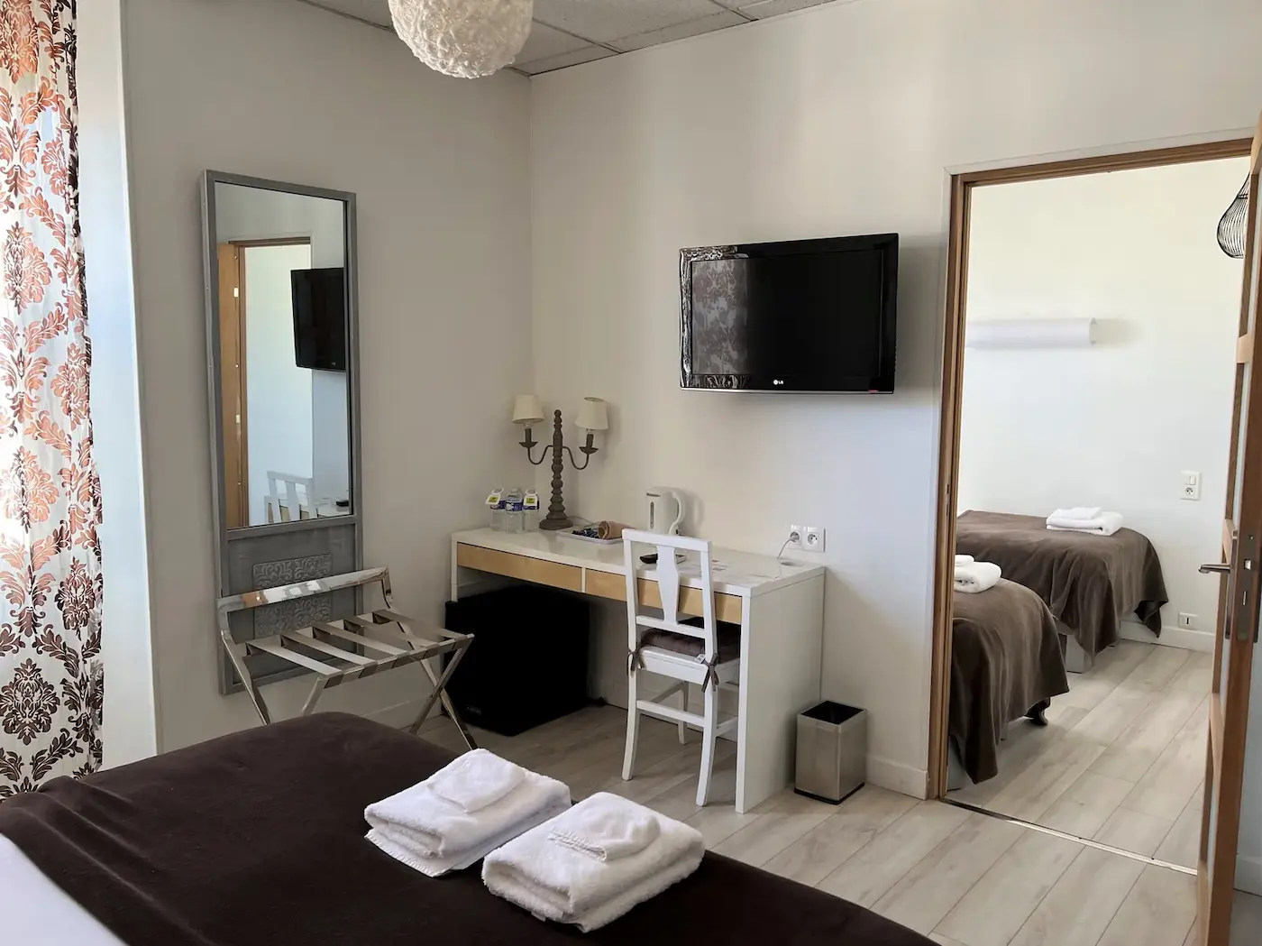 Chambre Quadruple Confort Hôtel des Causses Millau